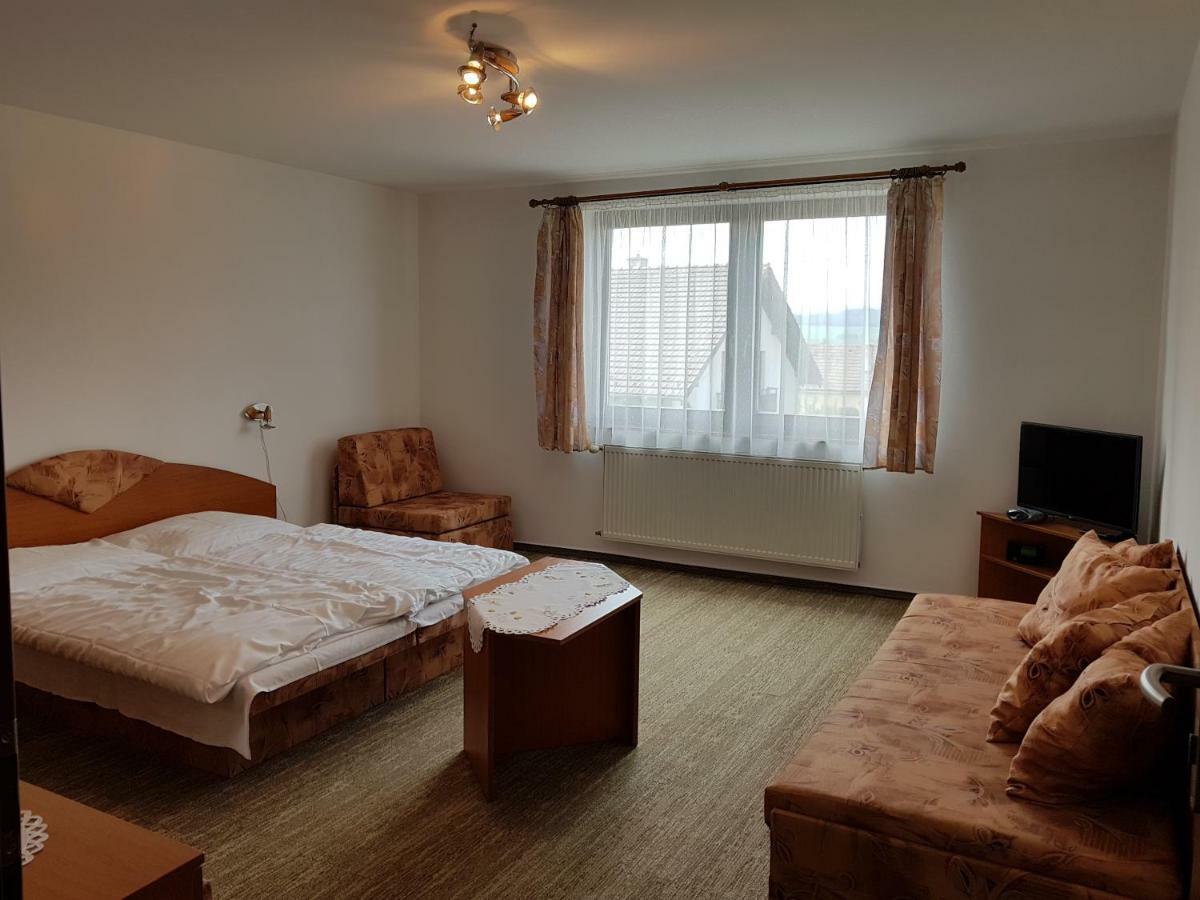 Guest House Boba Štrba Buitenkant foto